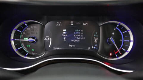 2023 Chrysler Pacifica Plug-In Hybrid Limited