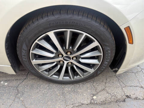 2017 Lincoln MKZ Premiere