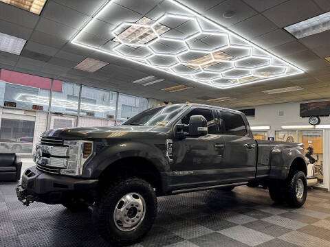 2019 Ford F-350 Super Duty Lariat