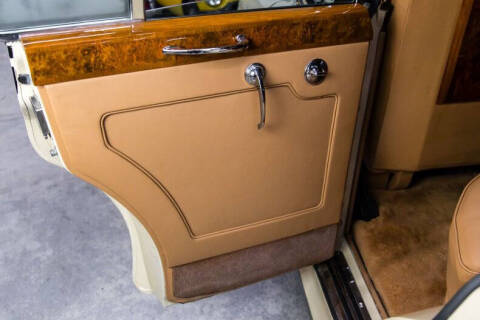 1961 Rolls-Royce SILVER CLOUD LWB