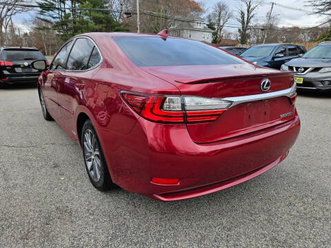 2016 Lexus ES 300h