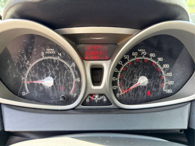 2013 Ford Fiesta SE
