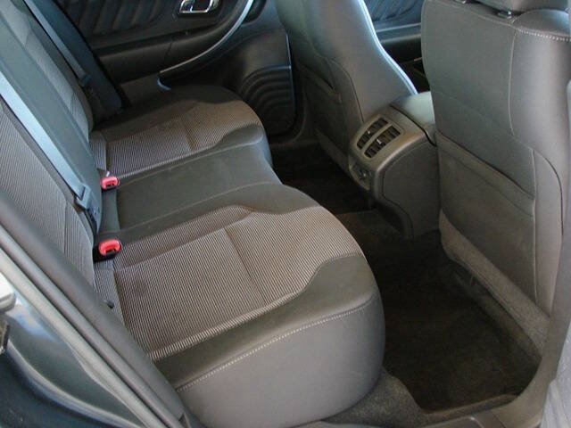 2016 Ford Taurus SEL