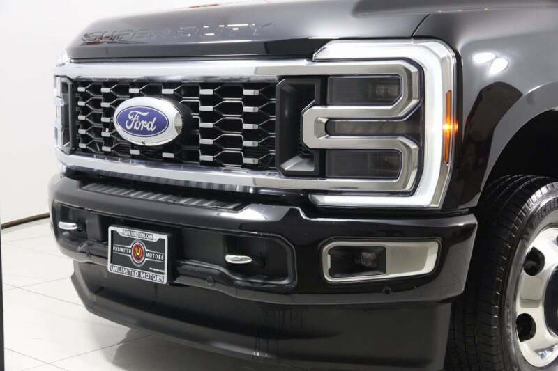 2024 Ford F-350 Super Duty Platinum