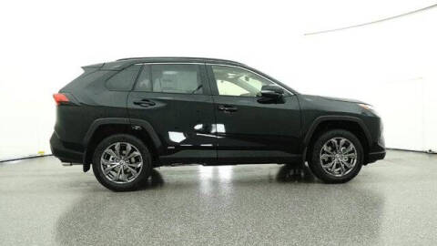 2025 Toyota RAV4 Hybrid XLE Premium