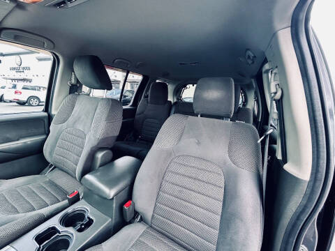 2012 Nissan Pathfinder SV