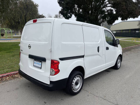 2018 Nissan NV200
