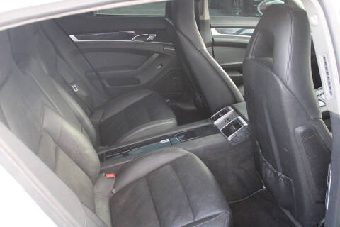 2013 Porsche Panamera 4