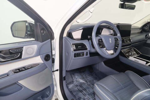 2023 Lincoln Navigator Black Label