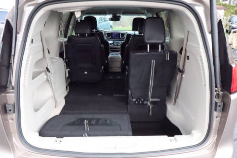 2018 Chrysler Pacifica Touring L Plus