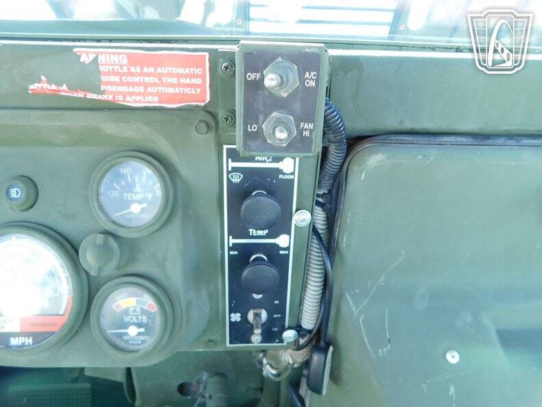 2002 AM General M1123