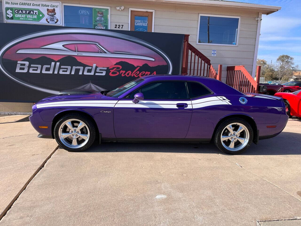 2022 dodge challenger rt classic plum crazy