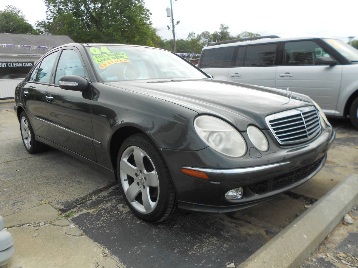 Gray 2004 Mercedes-Benz E-Class E 320 E 320 4dr Sedan 1