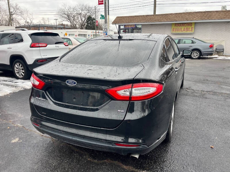 2013 Ford Fusion SE