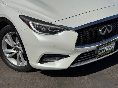 2019 Infiniti QX30 Essential