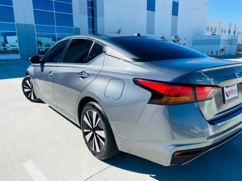 2022 Nissan Altima 2.5 SV