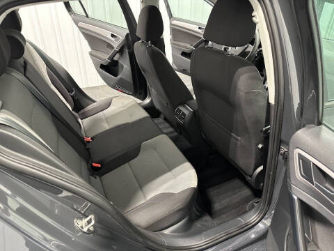 2016 Volkswagen e-Golf SE