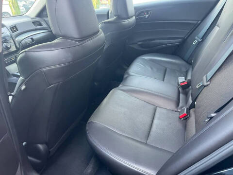 2013 Acura ILX 2.0L w/Premium