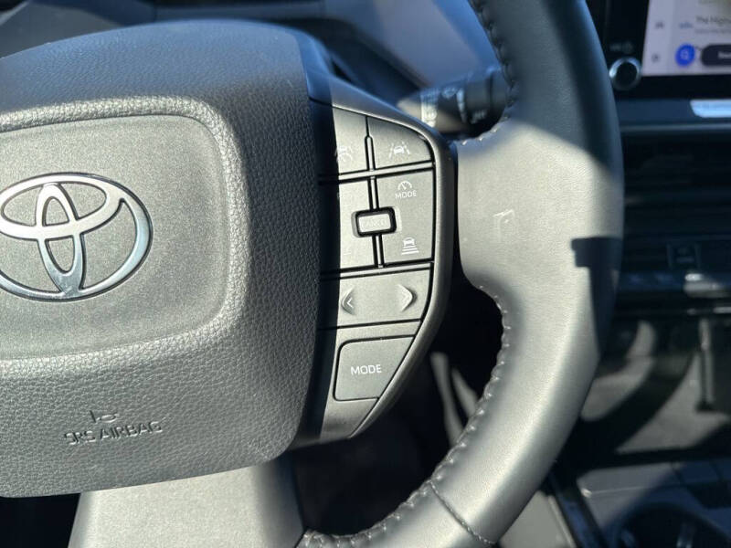 2024 Toyota Prius LE