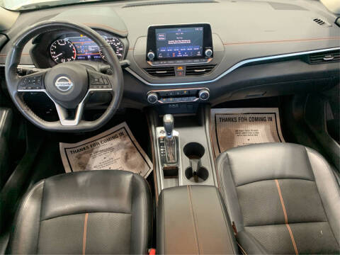 2022 Nissan Altima 2.5 SR