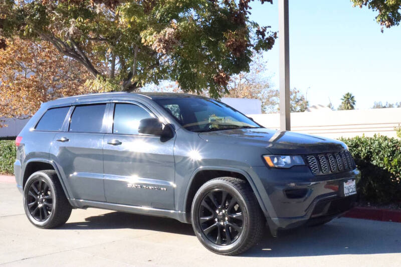 2017 Jeep Grand Cherokee Altitude