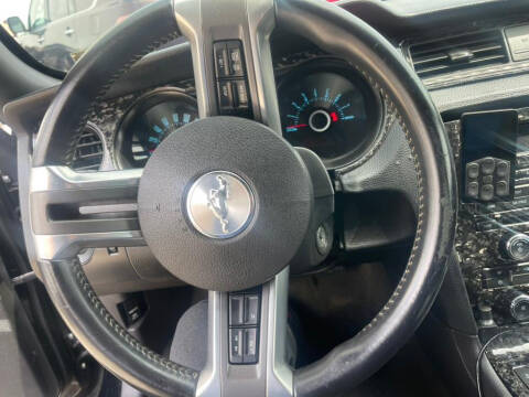 2013 Ford Mustang V6 Premium