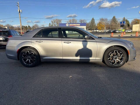 2018 Chrysler 300 S