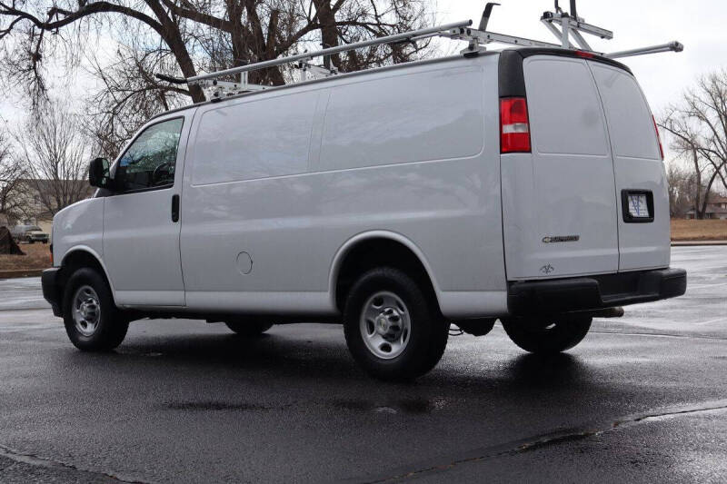 2021 Chevrolet Express 2500