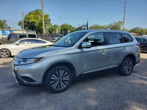 2020 Mitsubishi Outlander SE