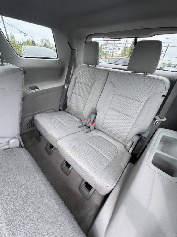 2017 GMC Acadia SLE-2