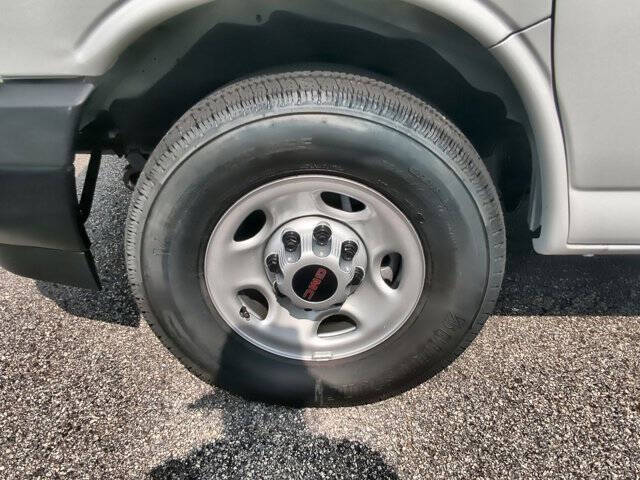 2025 GMC Savana 2500