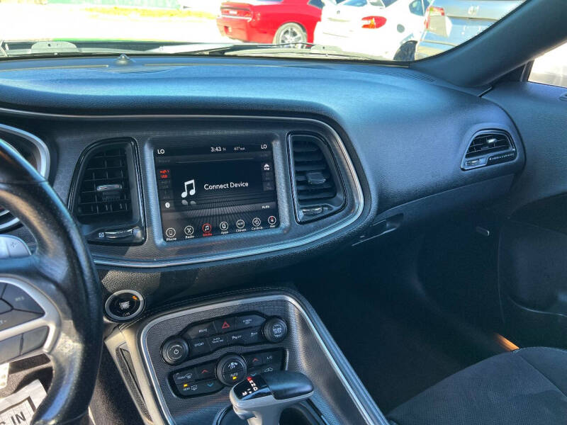 2017 Dodge Challenger GT