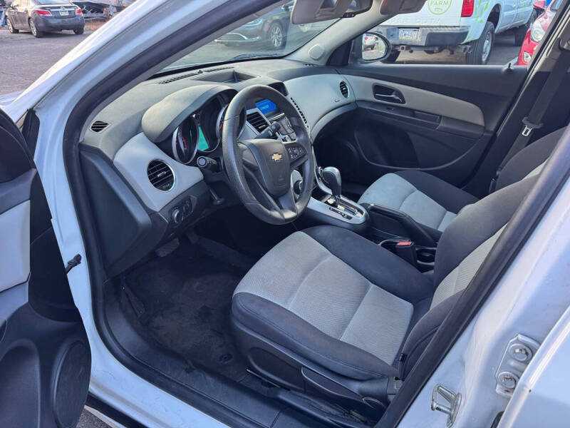 2013 Chevrolet Cruze LS Auto