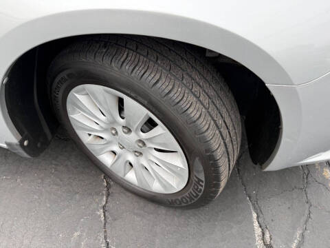 2011 Chrysler 200 LX
