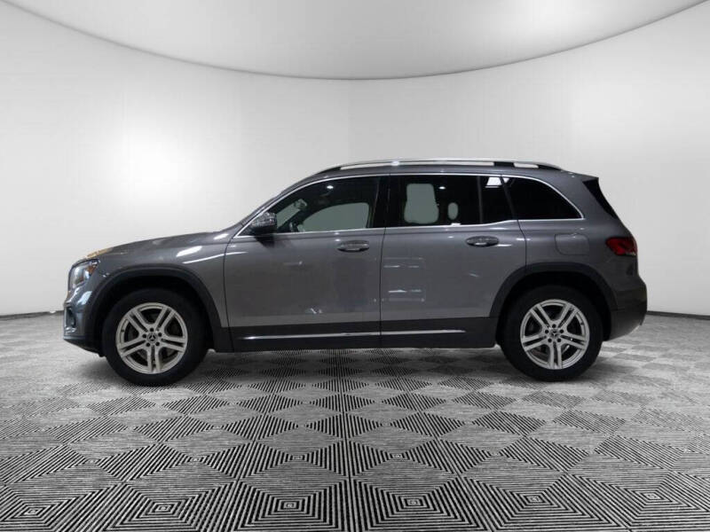 Used 2022 Mercedes-Benz GLB Base with VIN W1N4M4HB5NW196873 for sale in North Olmsted, OH
