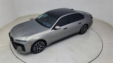 2023 BMW 7 Series 740i