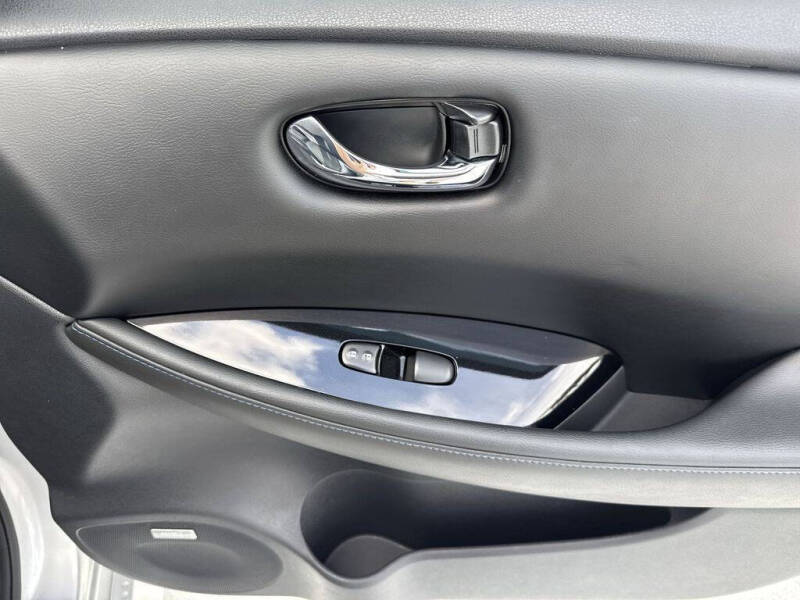 2020 Nissan LEAF SL PLUS