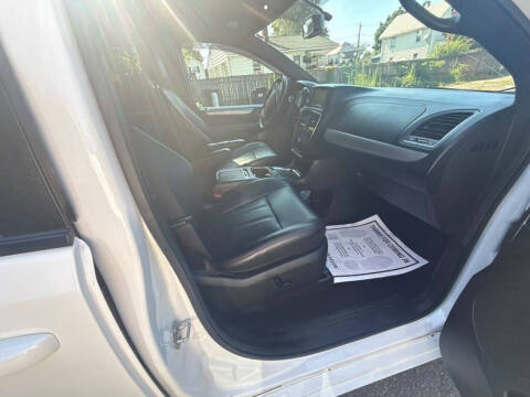2017 Dodge Grand Caravan GT