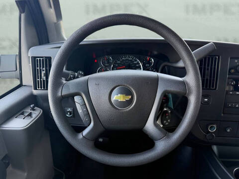 2026 Chevrolet Express LT 3500