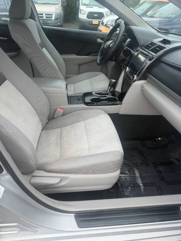 2014 Toyota Camry LE
