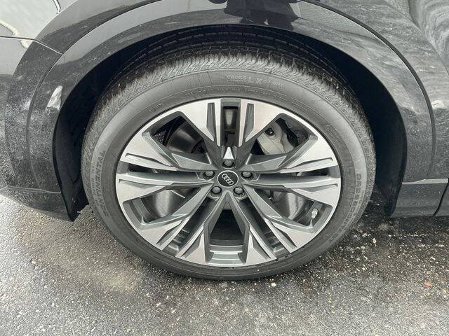 2026 Audi Q8 quattro Premium Plus 55 TFSI