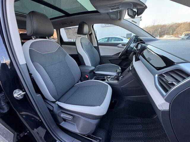 2026 Volkswagen Taos SE 4Motion