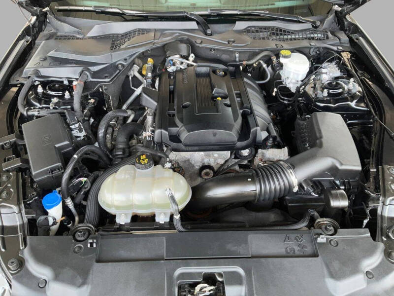 2021 Ford Mustang EcoBoost