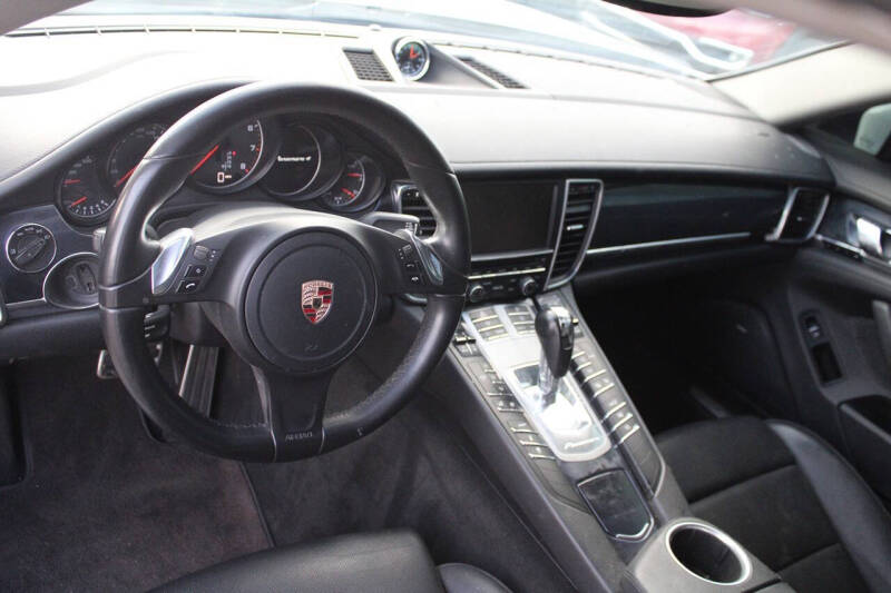 2013 Porsche Panamera 4
