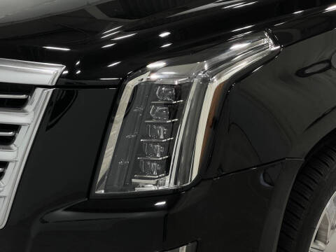 2018 Cadillac Escalade Platinum