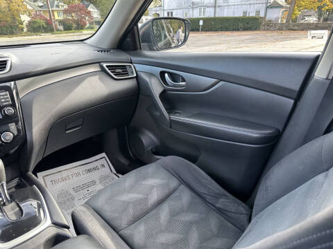 2016 Nissan Rogue SV