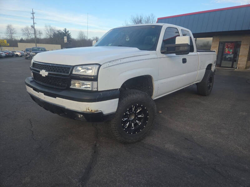 2003 Chevrolet Silverado 1500 Base's photo