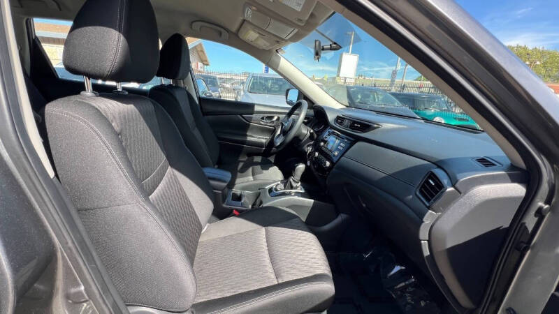 2017 Nissan Rogue S