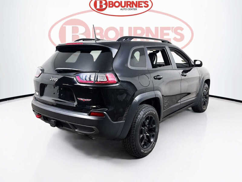 2022 Jeep Cherokee Trailhawk