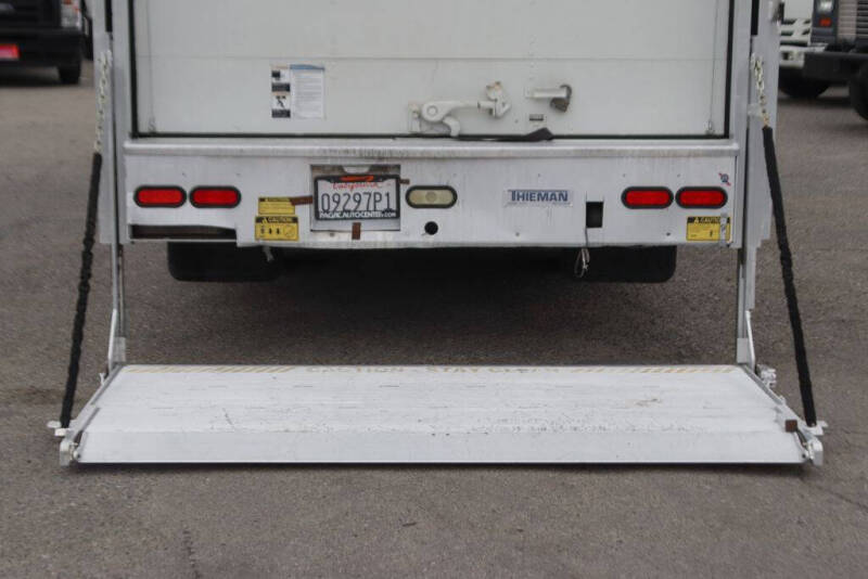 2013 Ford E-Series E-450 SD
